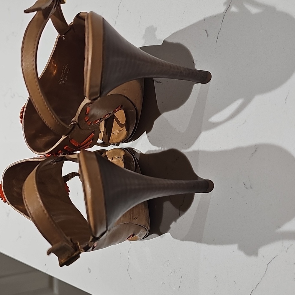 Tory Burch Caylon toe ring sandal 7.5 - Picture 8 of 9
